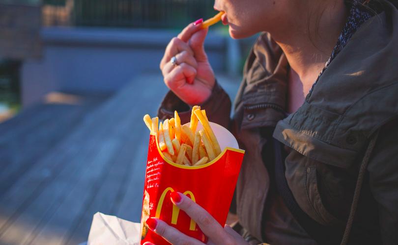 跳绳减肥每天跳4000个为什么不瘦,跳绳减肥到一定程度后就减不掉了