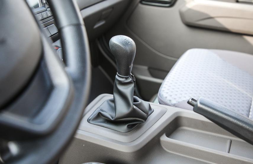 五菱荣光新卡今年最新版,五菱荣光新卡需要办理营运证吗