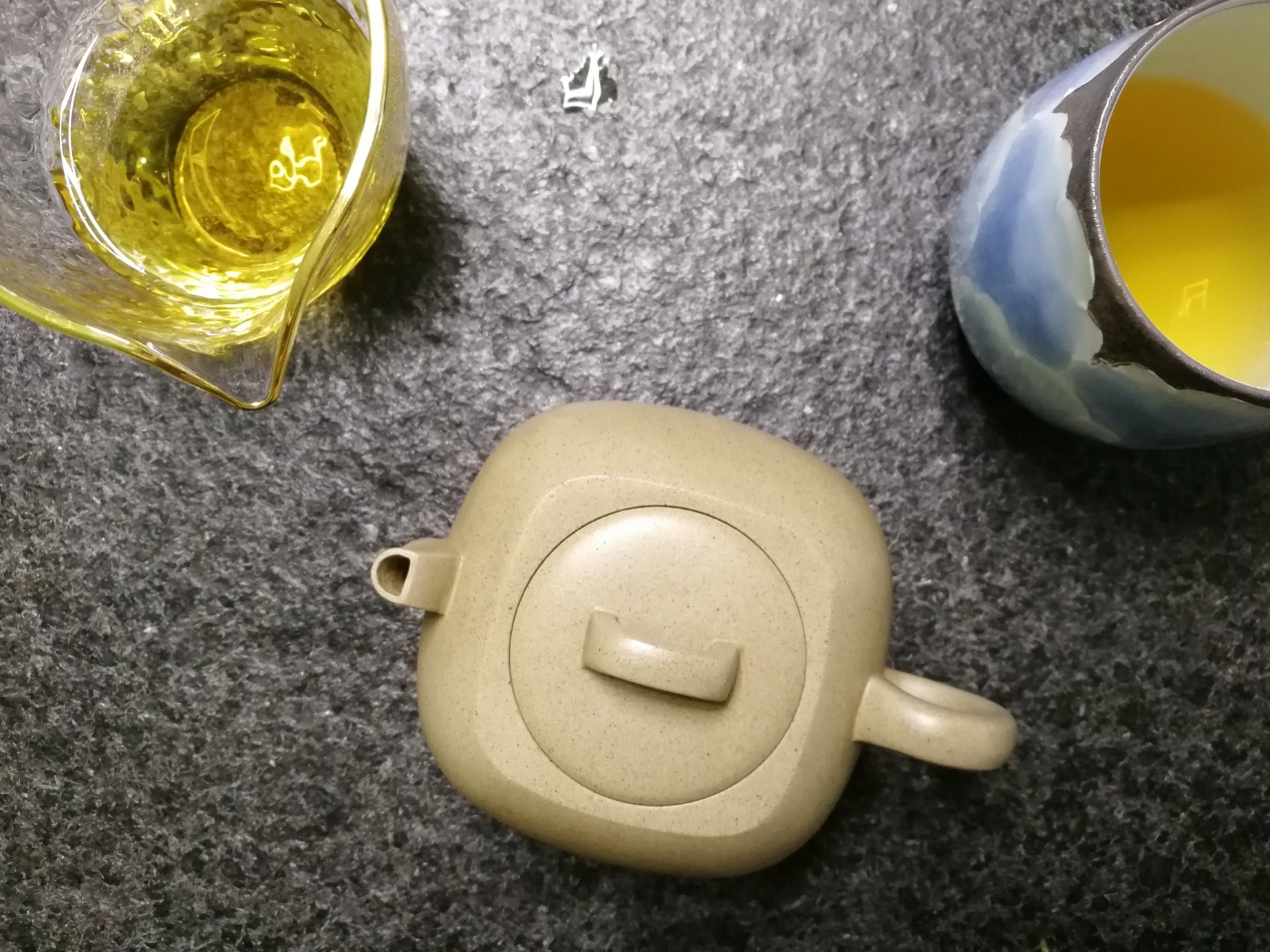 茶吧机和饮水机哪个更安全健康,茶吧机对传统饮水机有什么好处