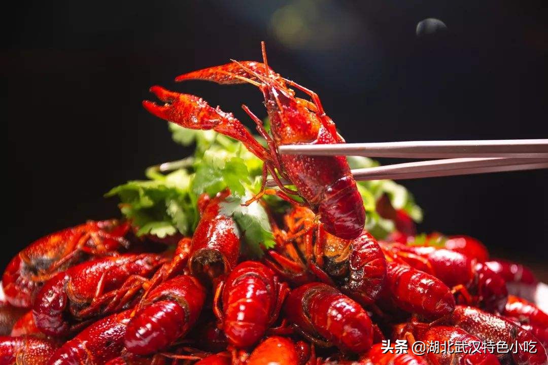 潜江五七油焖大虾详细操作流程,潜江五七油焖大虾多少钱一份