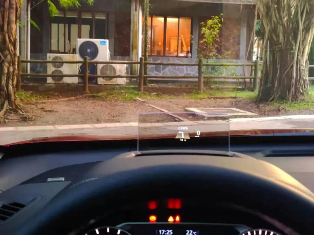 移动大沙发日产天籁,移动大沙发日产天籁2.0舒适版