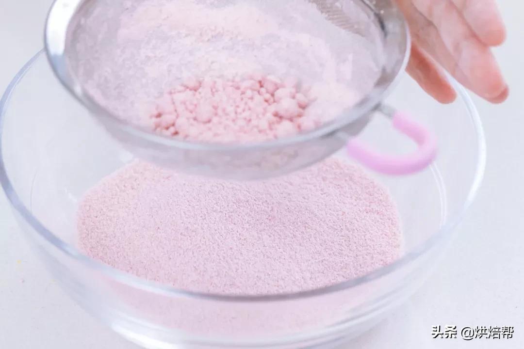 宝宝蒸糕才好吃又松软,普通面粉给宝宝做蒸糕