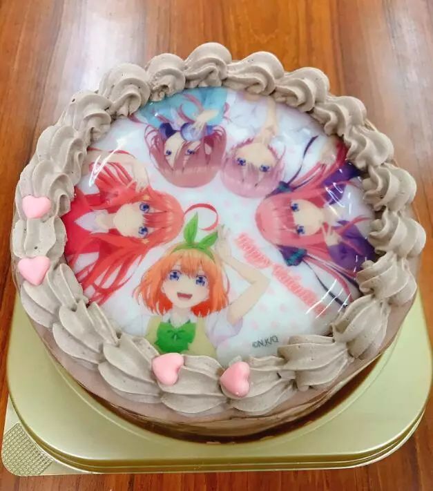 宅男们的福利，五等分的新娘举办情人节活动，蛋糕想带回去纪念