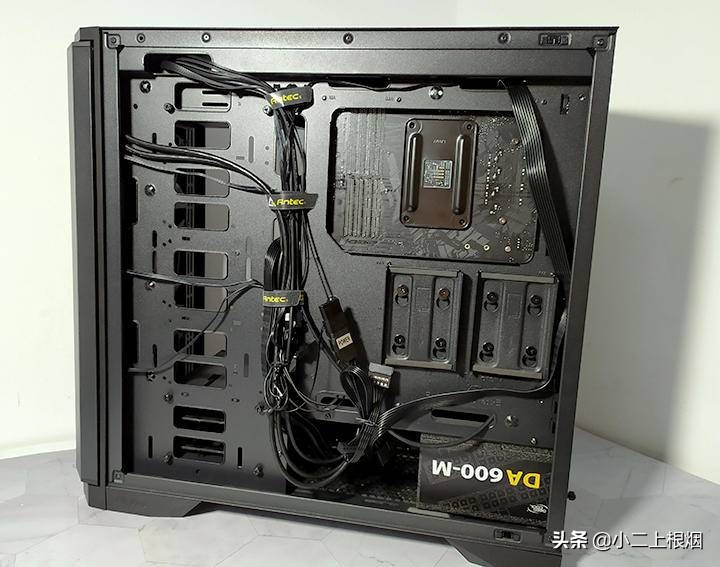 搞机日记：全模组全日系电容，用它作电脑的心脏，妥