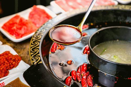 自助毛肚火锅不限量套路,天天排队的火锅