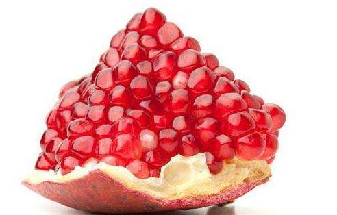 石榴的剥开方法小技巧,石榴怎么可以轻松剥开