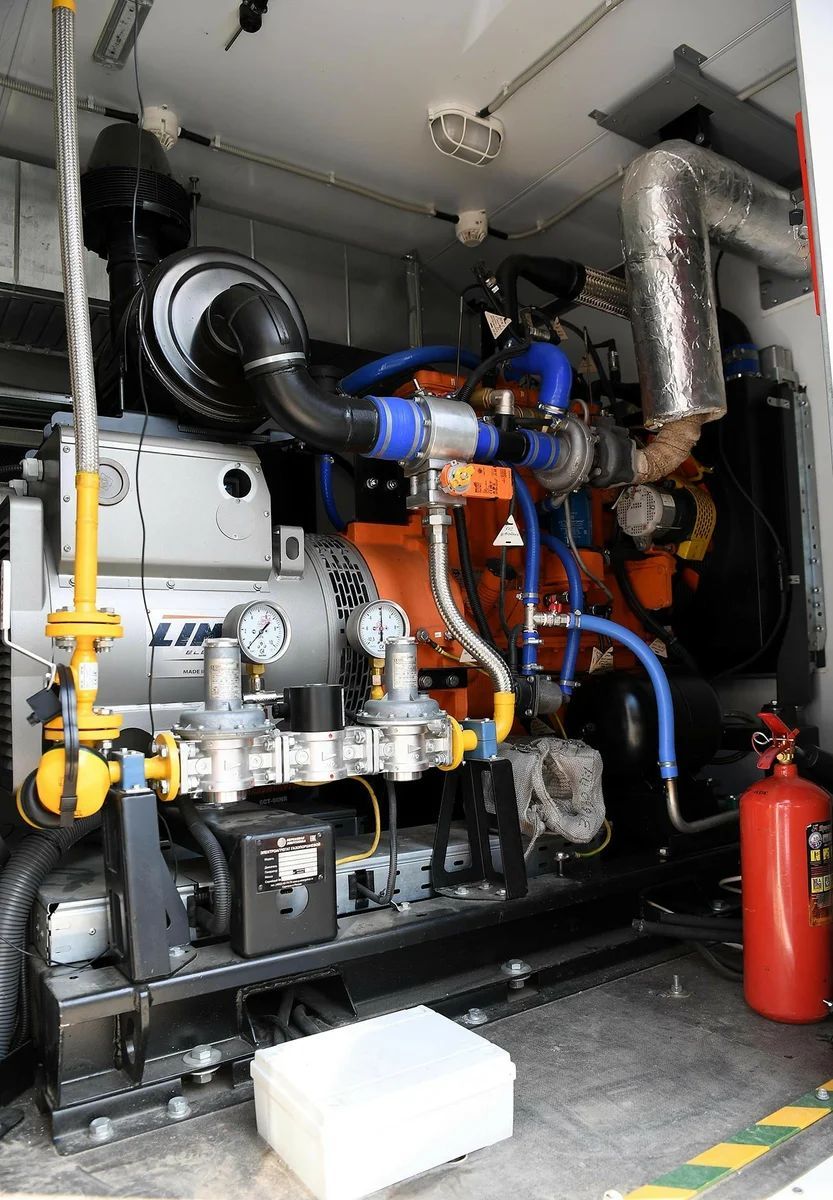 特斯拉官方移动充电器,特斯拉移动国标充电器