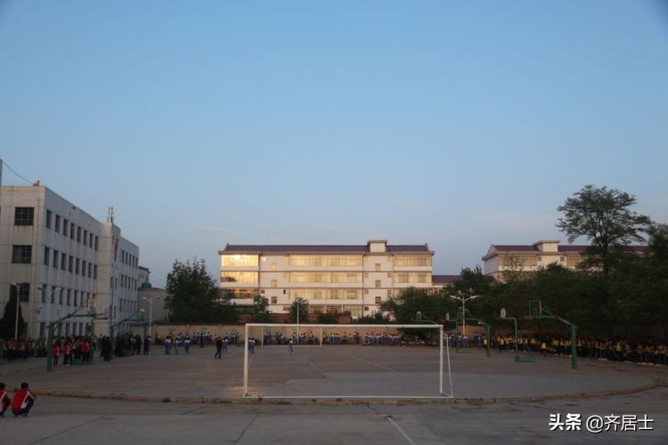 杩愬姩鍋ュ効鏄捐韩鎵嬫椂浠ｉ獎瀛愮珵椋庢祦,杩愬姩鍋ュ効璧涘嚭椋庨噰璧涘嚭鎷兼悘