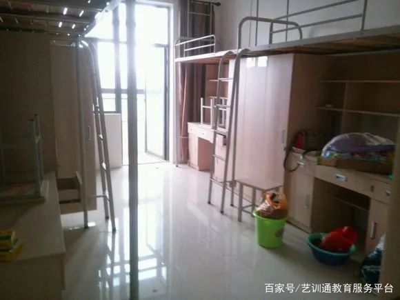 文科大学宿舍条件排名,全国学院宿舍条件排名