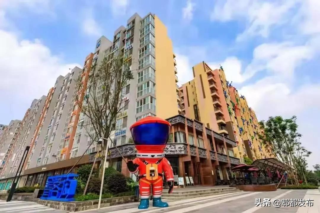 瑞幸咖啡团购9.9任选券在哪找,瑞幸咖啡9.9元店庆优惠券