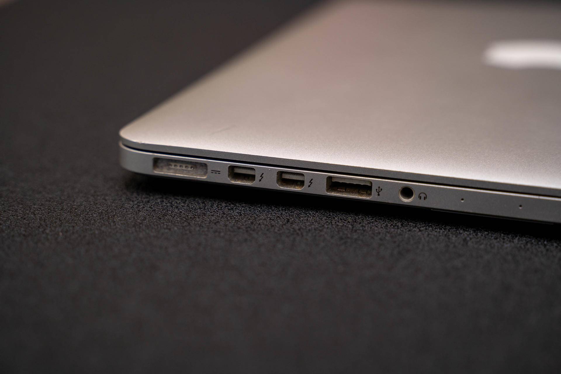 雷雳3接口配什么扩展坞,雷雳3转雷雳2转换器有什么用