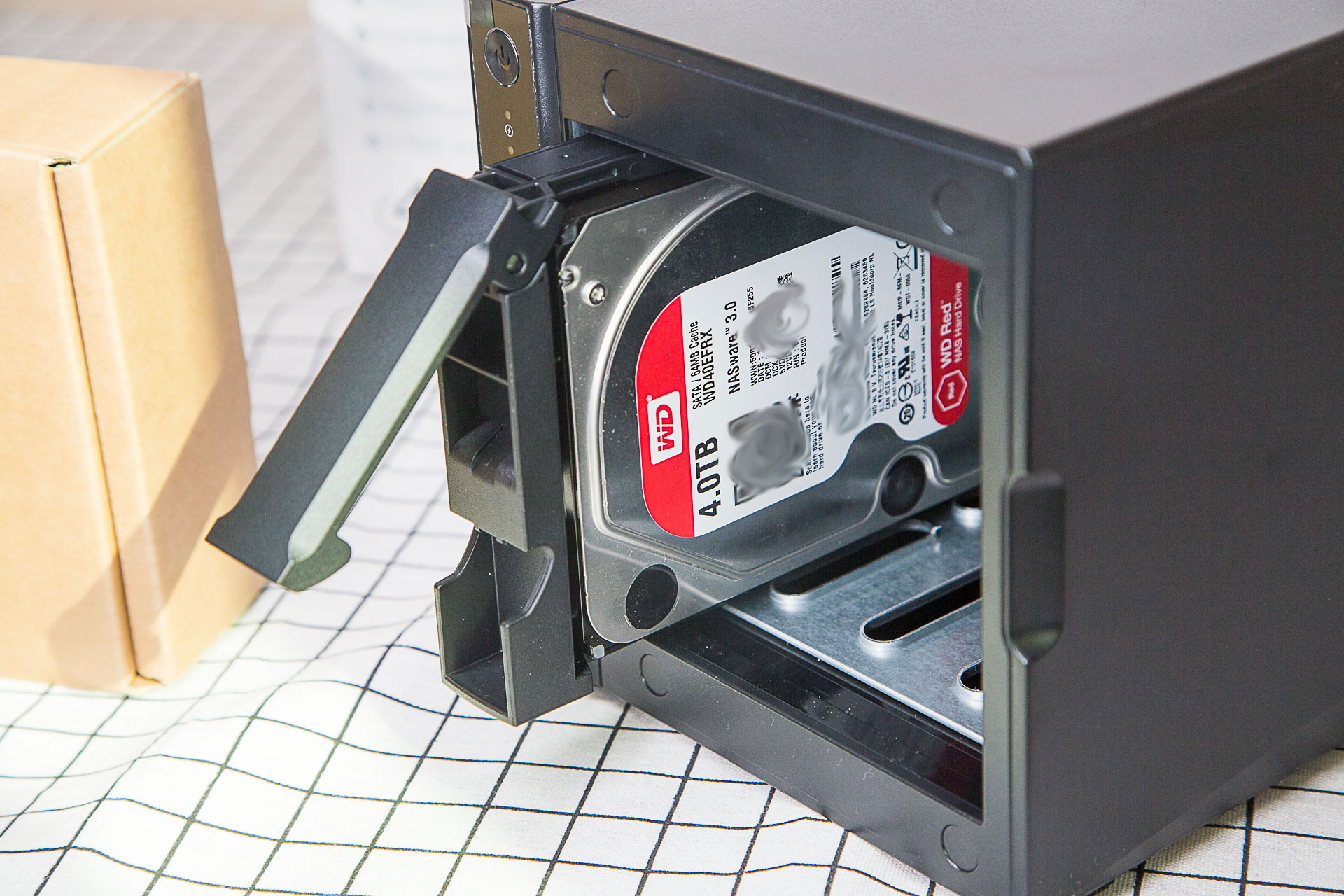 给硬盘插上翅膀-华芸AS4004T万兆NAS搭建测试