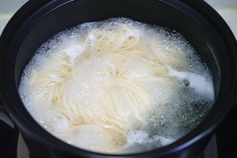 减脂茄汁焖面的做法,超浓郁番茄意面