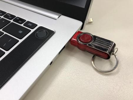 光荣magicbookpro换win系统,光荣magicbookpro装双系统