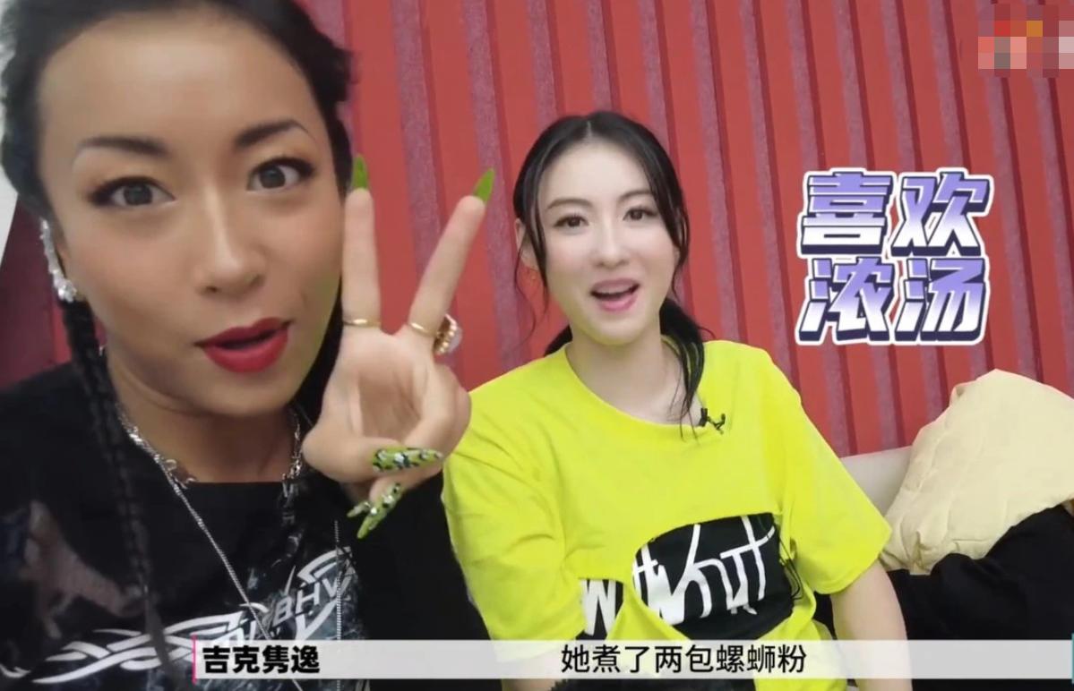 张柏芝大肚怀四胎谜底解开，港媒曝深夜暴饮暴食是“元凶”