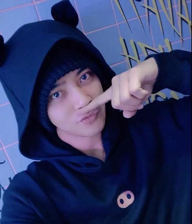 罗志祥放荡史：恋母情结、出轨、辣妹派对，一只满口黄腔的猪