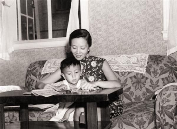 张学良将军长女张闾瑛,张学良的长女张闾瑛