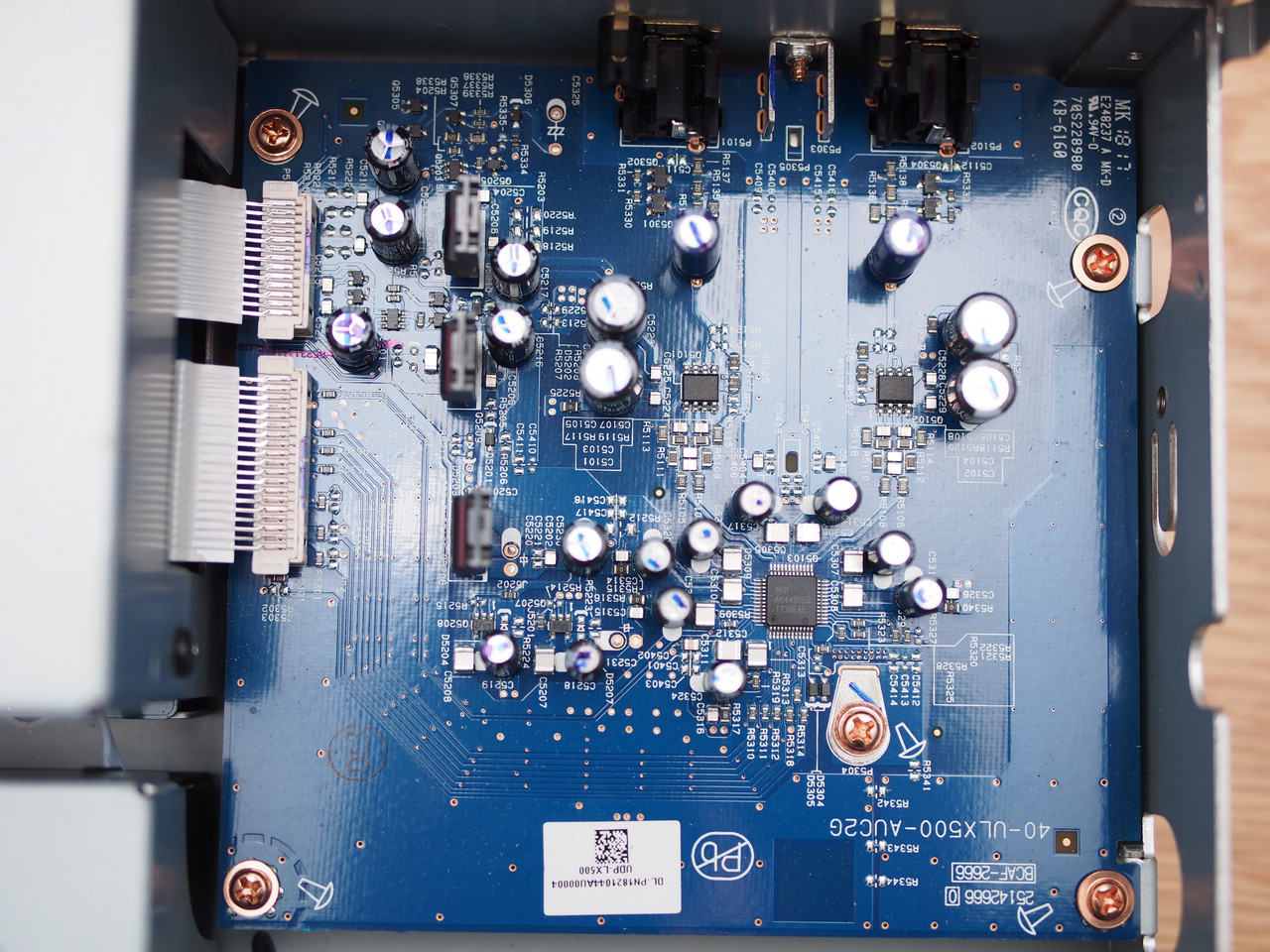 音画俱佳，操控稍弱——先锋UDP-LX500