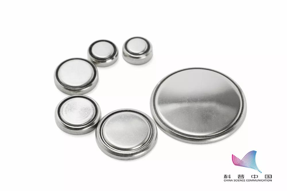 手机充电器充完电以后先拔哪端好,手机充电是先插手机还是充电头