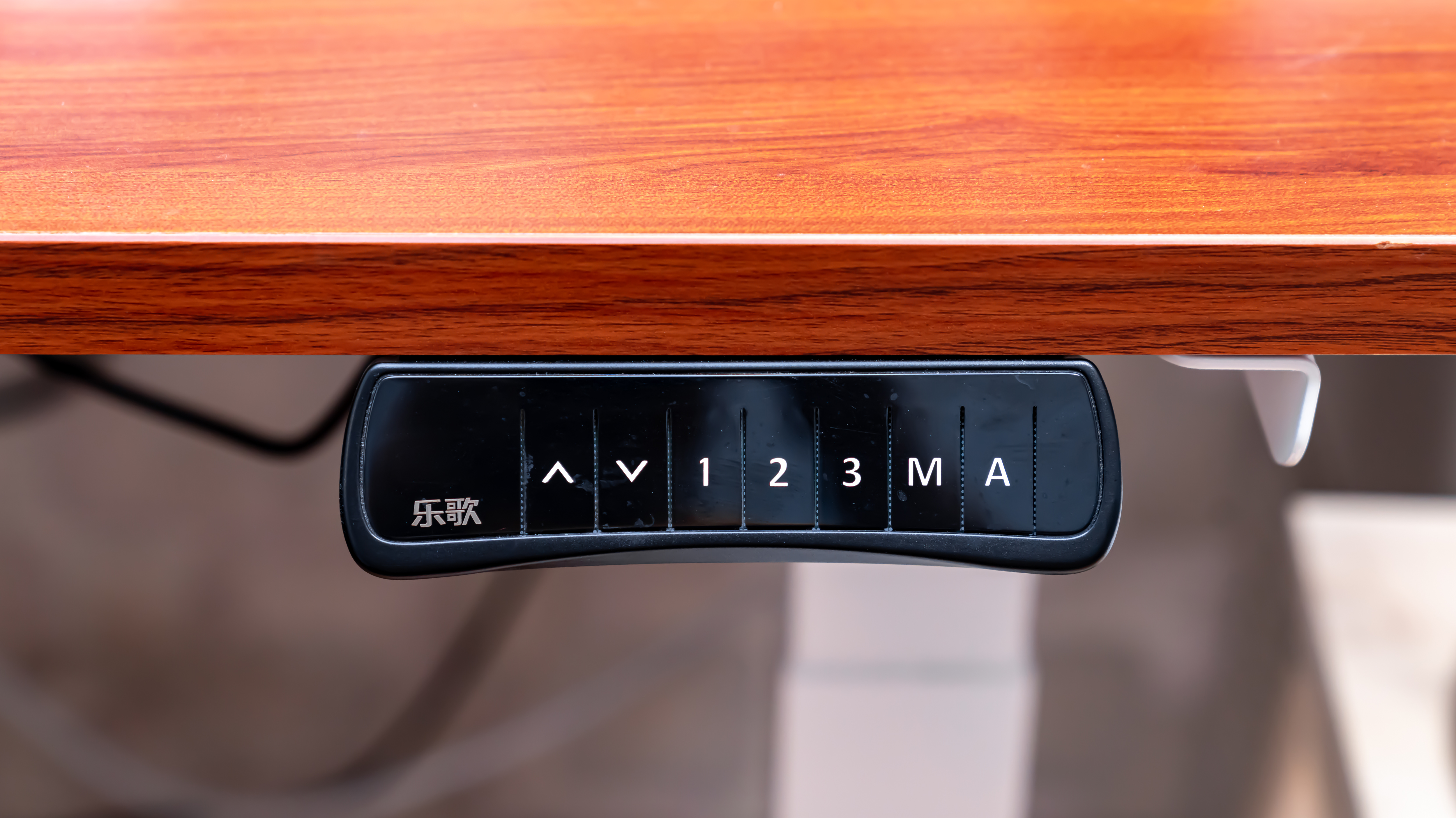 打造理想的居家办公环境：乐歌升降桌/台+明基灯具晒单