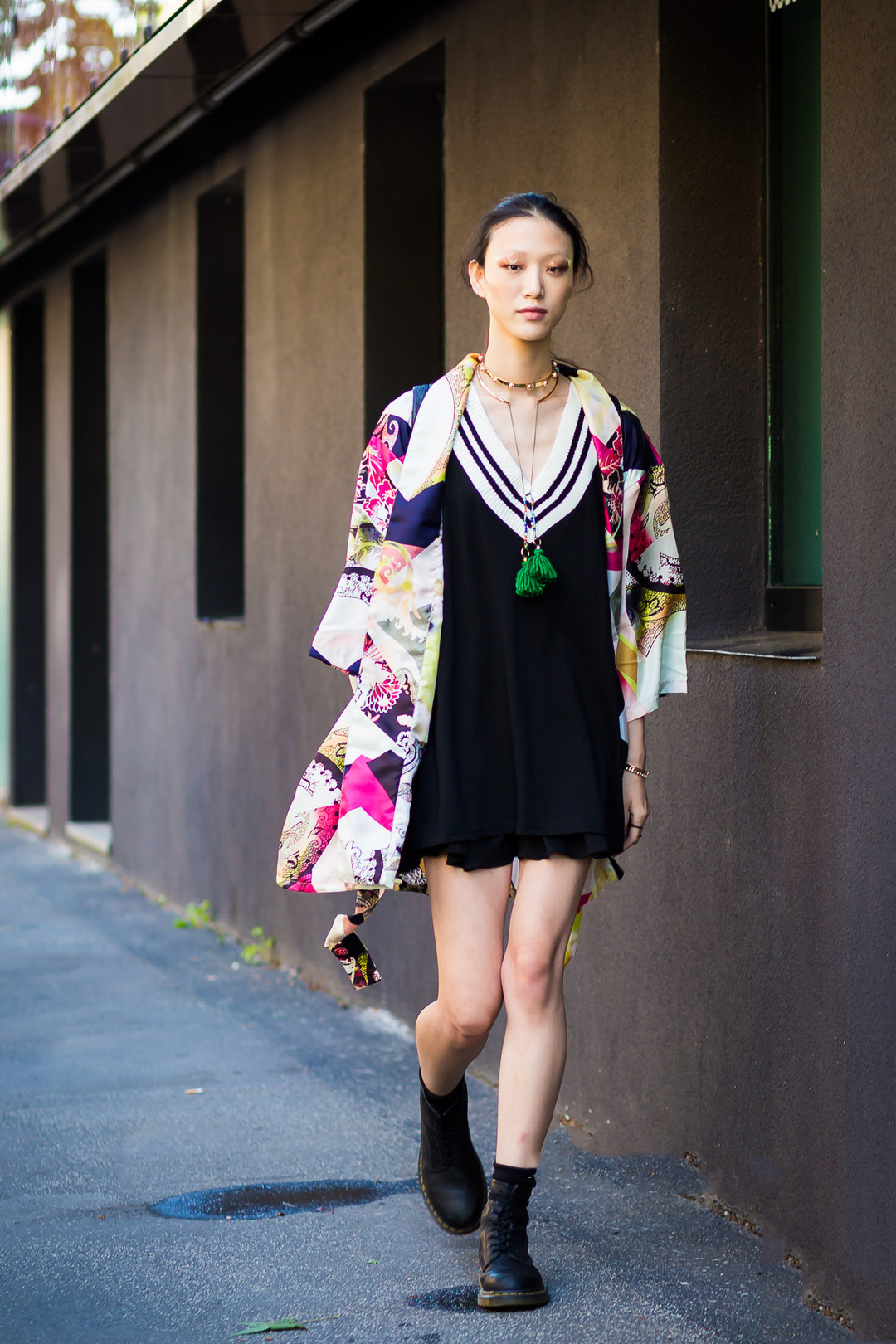 靴子夏季穿搭马丁靴,适合夏天穿的女靴马丁靴