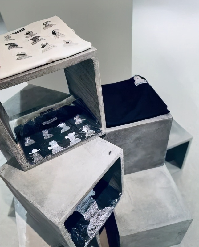 深圳灯光秀与武汉灯光秀,春光无限好深圳