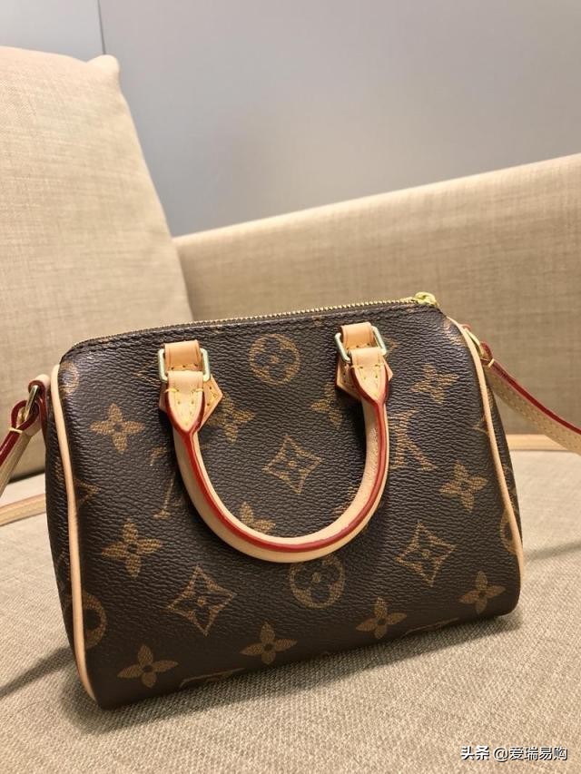 lv热销经典不过时手提单肩女包,lv三合一链条包现在买过时吗