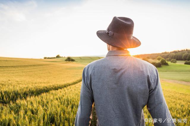 用小猪佩奇陪孩子自学英语,用小猪佩奇练习英语口语