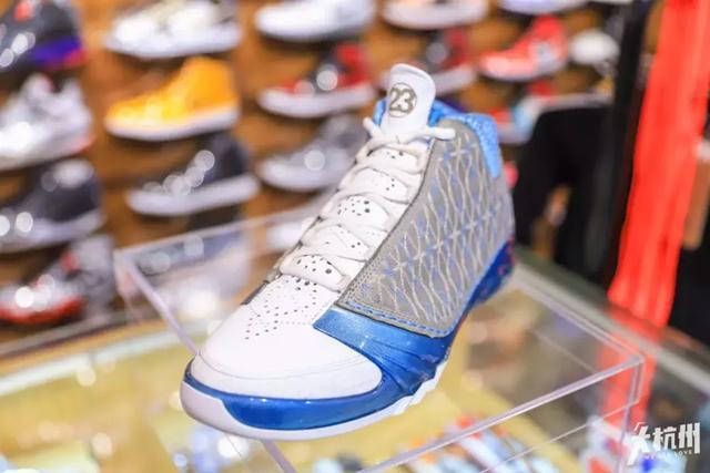 aj 1最好看配色男低帮 (aj1最新配色大全图片低帮)