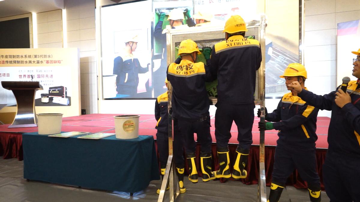 不忘初心同努力牢记使命共奋进,不忘初心担使命携手奋进新时代