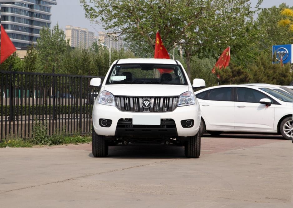 福田萨普征服者2.8t柴油皮卡,福田征服者3皮卡柴油版四驱报价