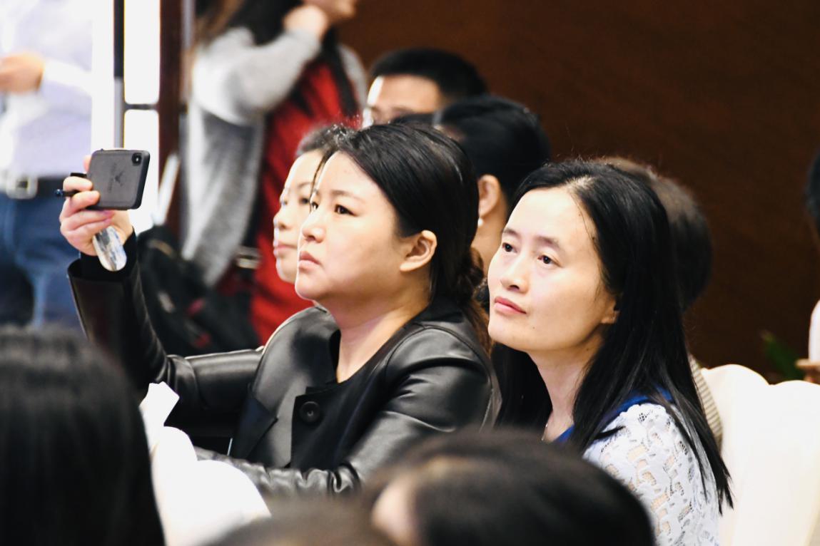 鹏城聚首促专业精耕论坛把脉弥区域短板--深圳市二院妇科成功举办第一届阴道镜及宫颈疾病诊疗高峰论坛