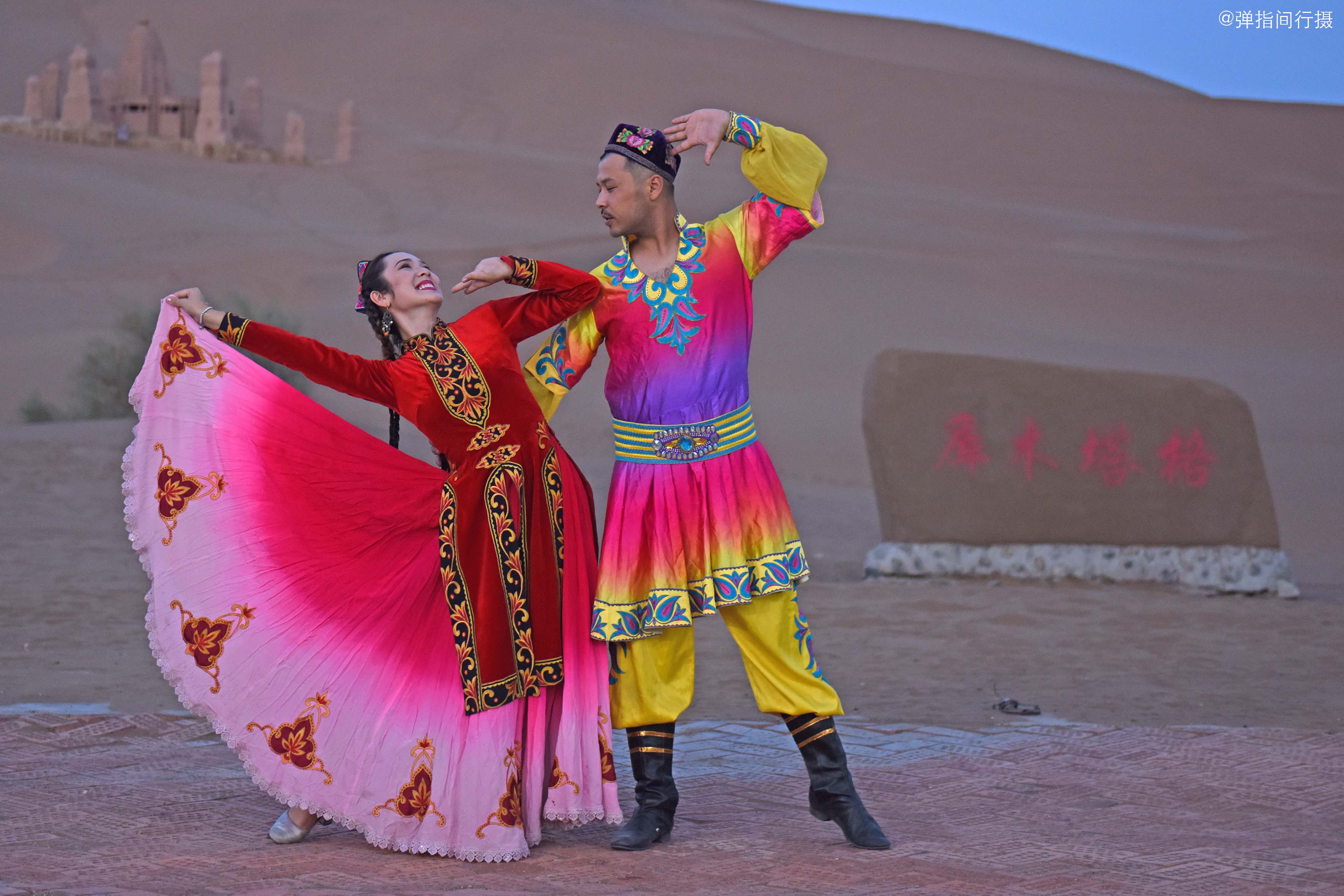 南疆神秘红沙漠简介,南疆第一大沙漠