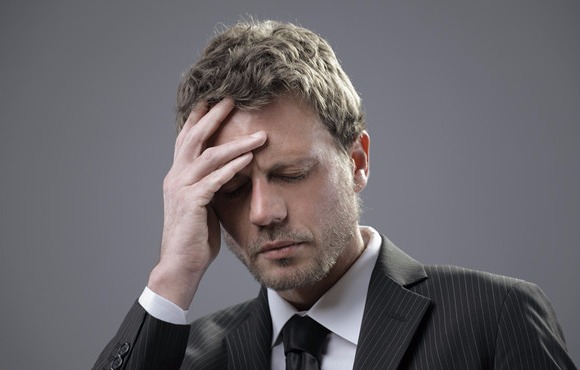 犯困是大脑缺氧还是供血不足,吃太饱犯困是头脑缺氧吗