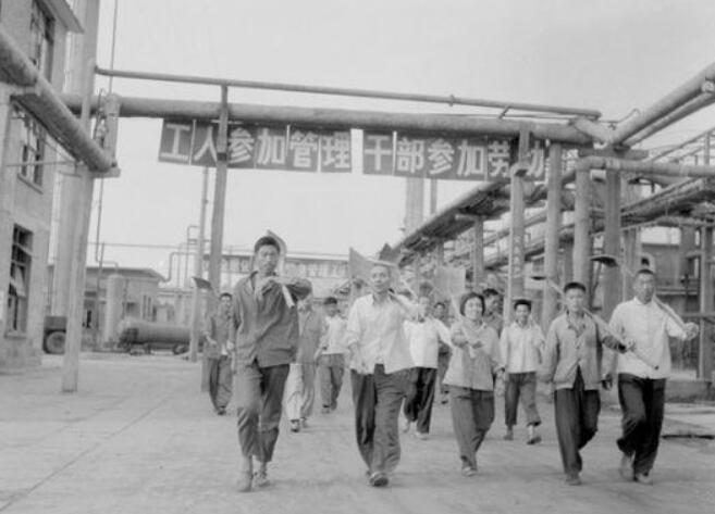 卖传家宝文物 (十八元贱卖传家宝)