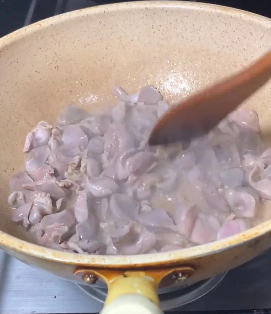 好吃的爆炒鸡胗私藏美食大分享,孜然爆炒鸡胗家常做法大全