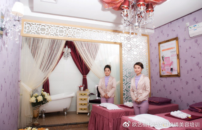 初中毕业学美容美发有前途吗,学美容要学几年才能成高级美容师