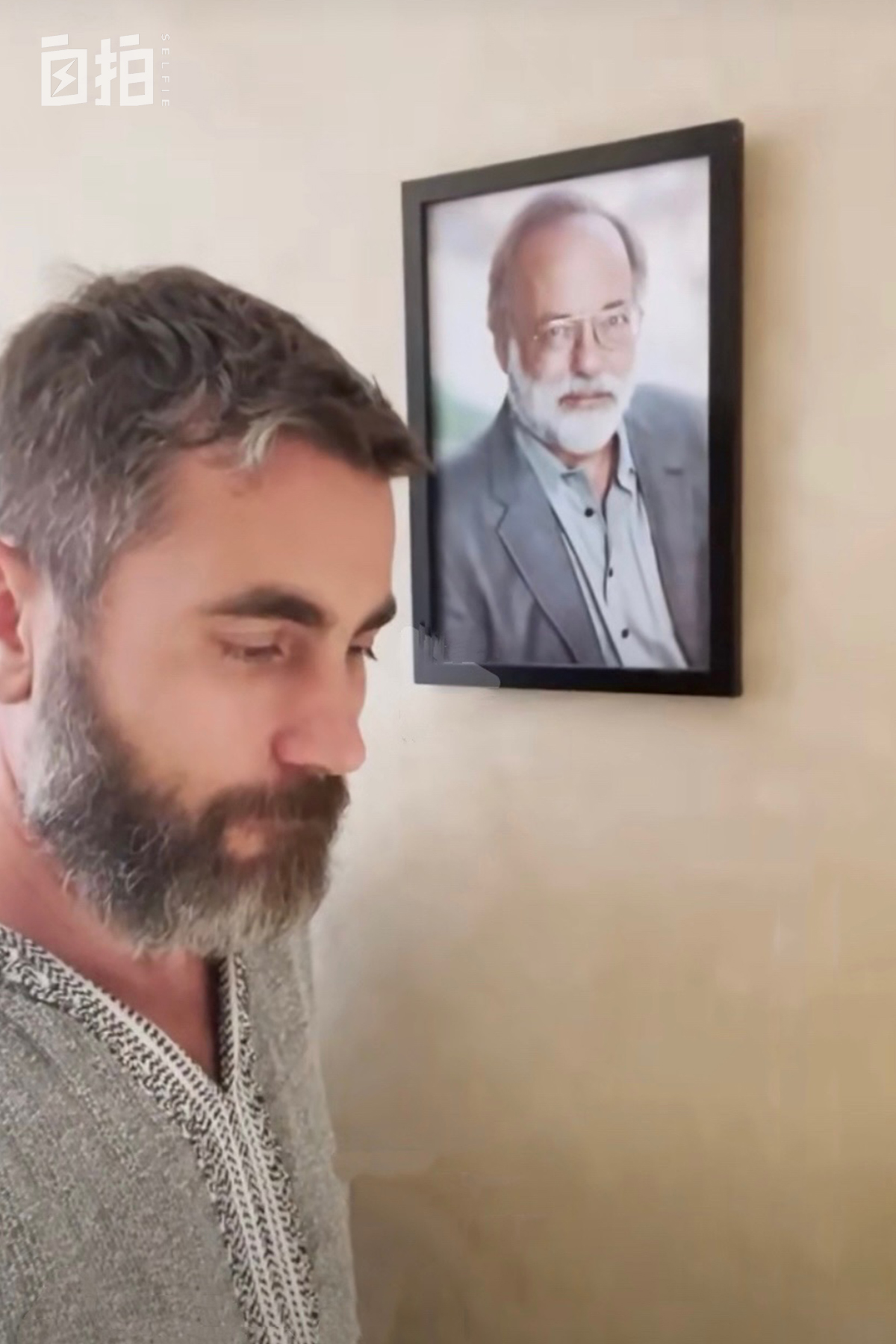 我叫曹操，美国人，娶北京姑娘、学中国文化，现在变成了北京大爷