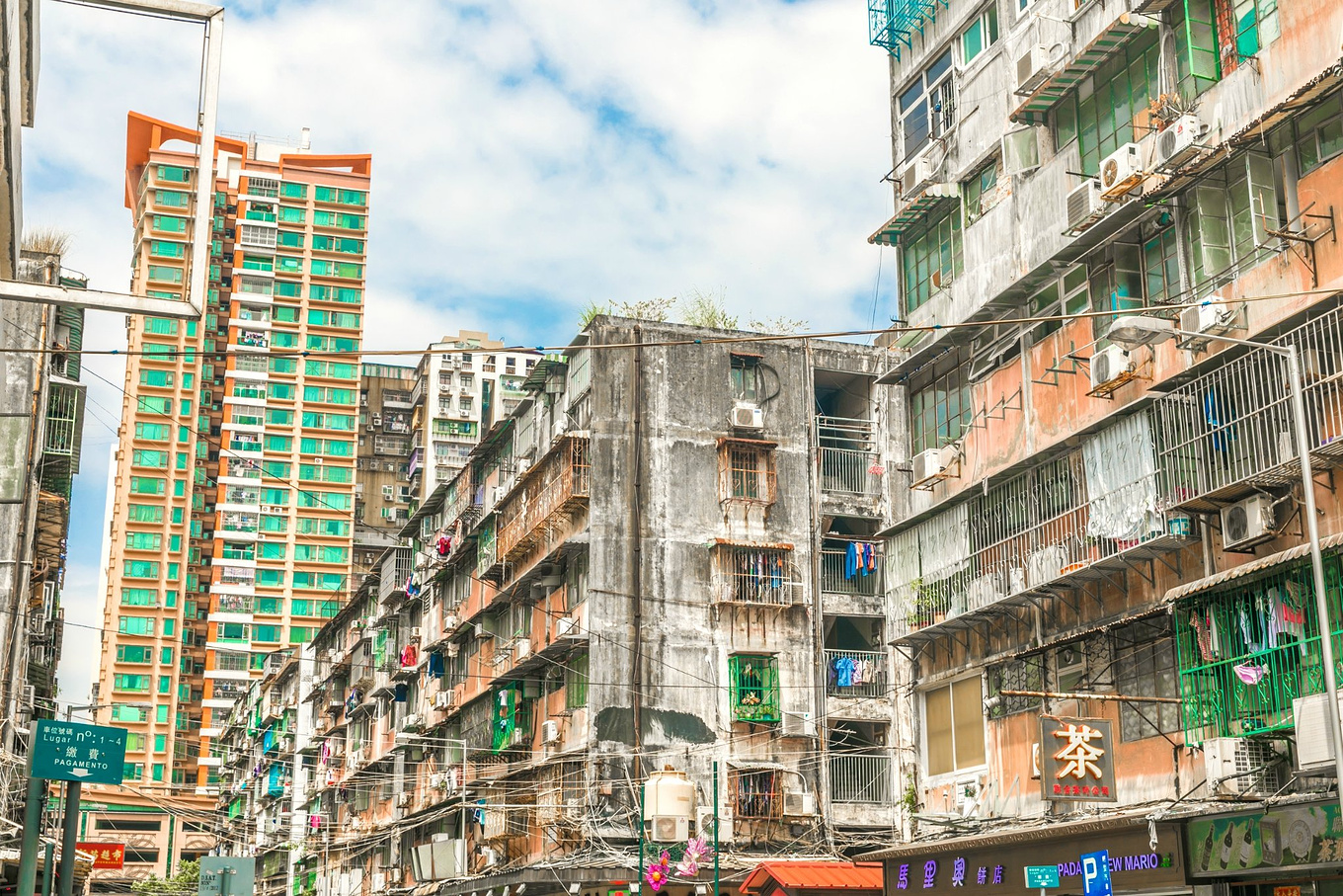 大陆游客逛澳门本地菜场，一斤等于十六两！游客：真实惠