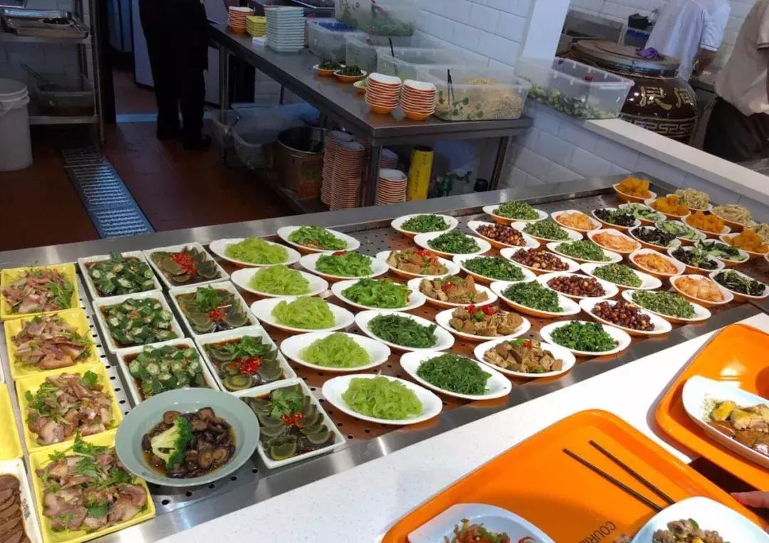 服务区夜间女性专用停车位是什么,无锡市政府开放停车位