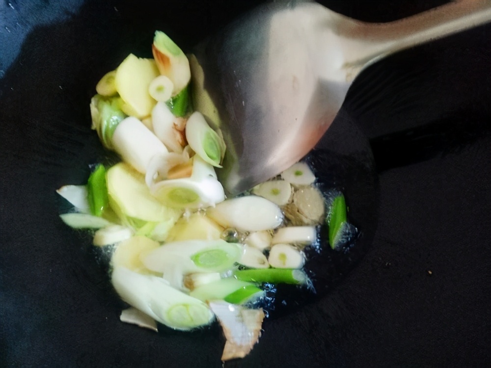 冬笋太老不好吃？菜贩子：学会“这2招”，挑出来的冬笋又鲜又嫩