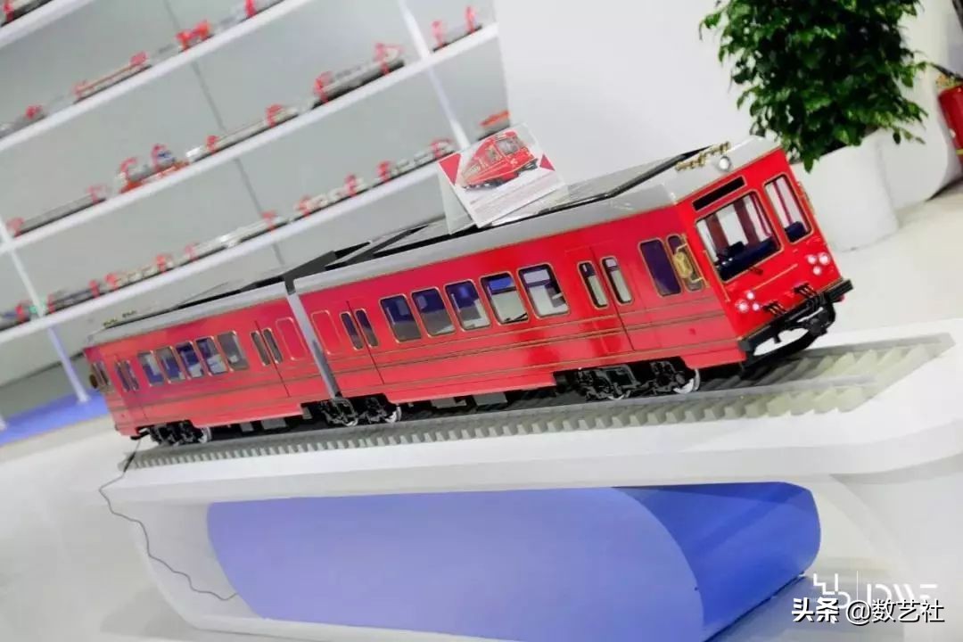 设计现代化智能新款动车,最具设计感的动车