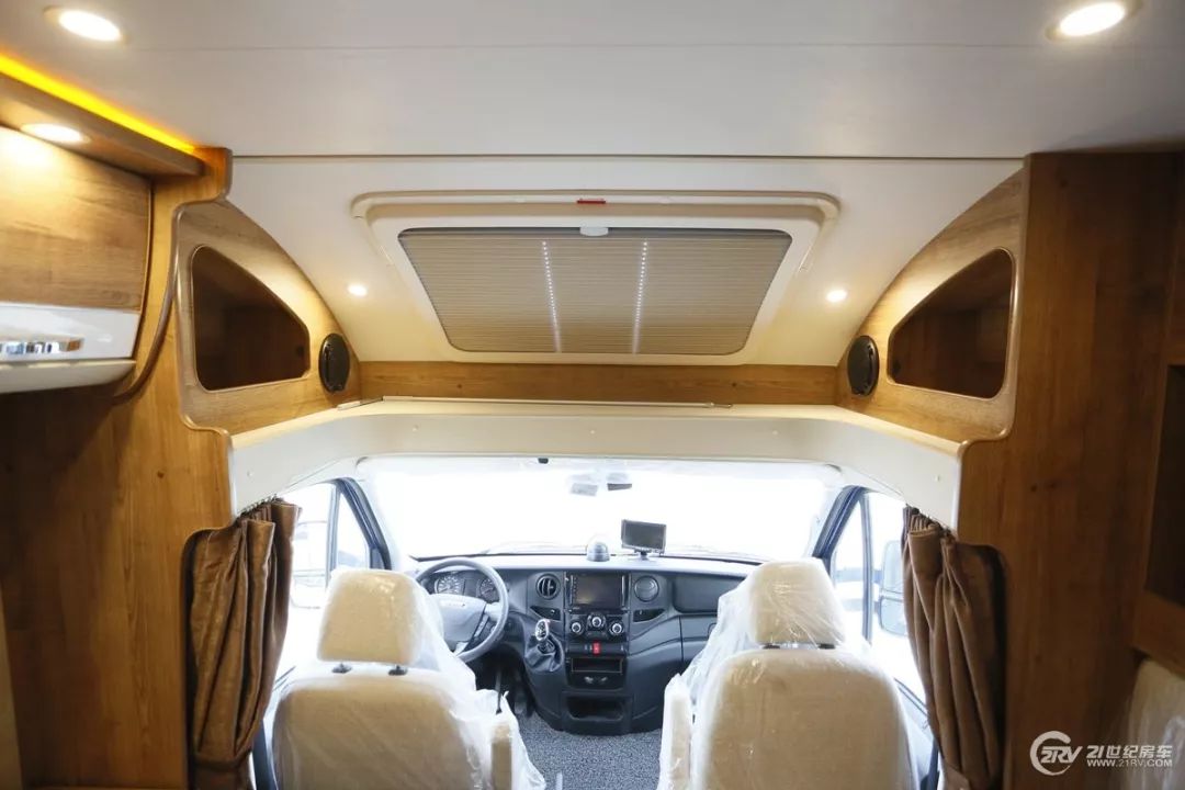 新款依维柯欧胜ad02后拓展房车,手动挡依维柯欧胜拓展房车大全