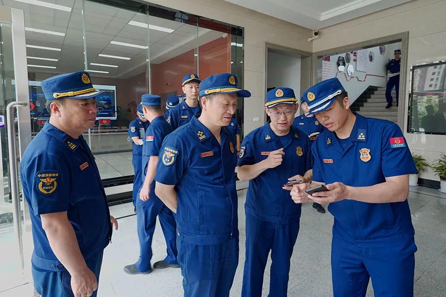 支队长深入基层督导国庆节消防安保,大连消防总队吴振坤