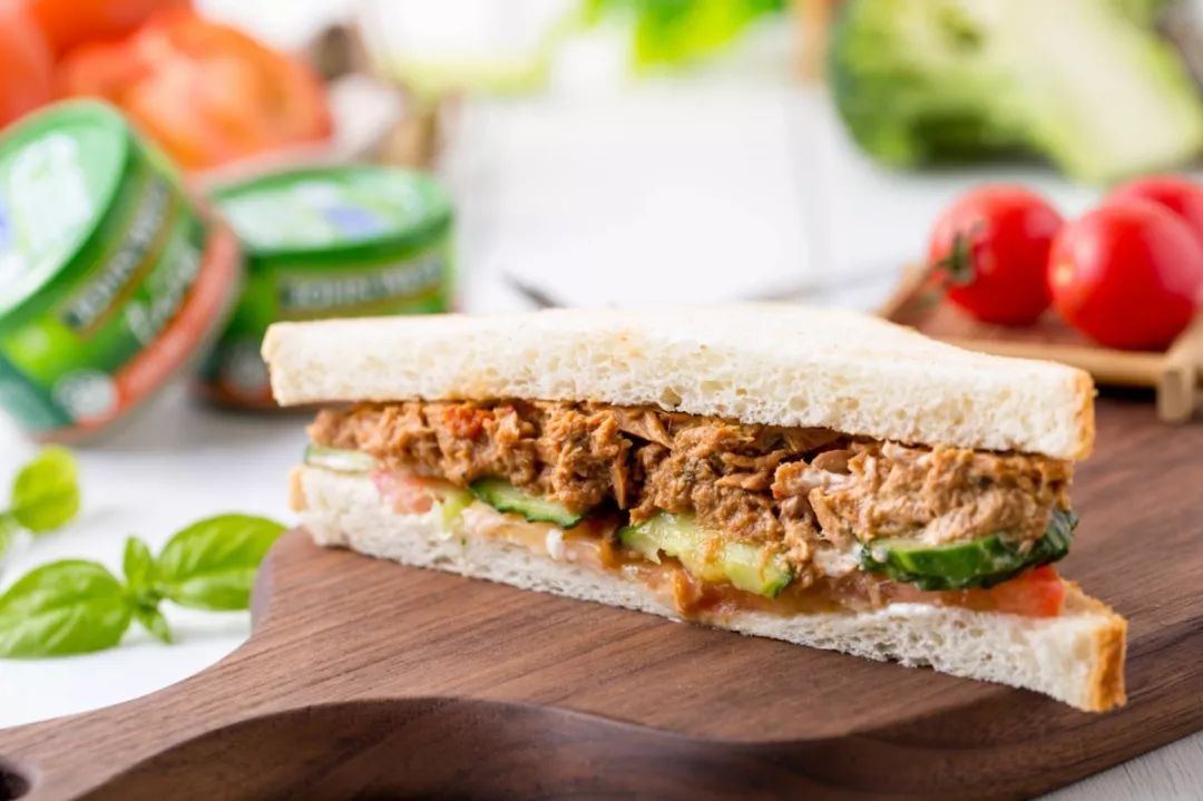 罐头的故事|在北京，如何花1s飞去澳大利亚看你？