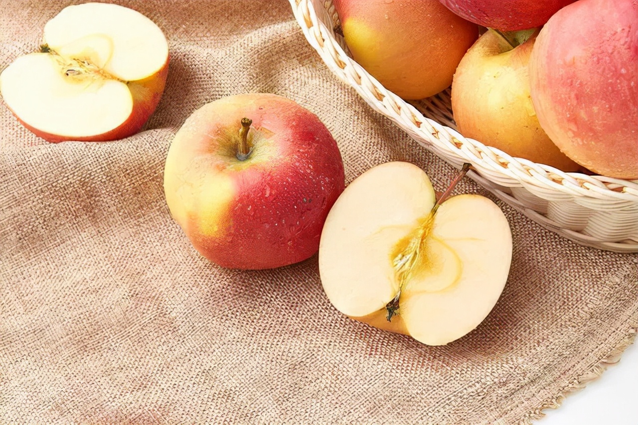 孕妇怀孕期间应该吃什么水果最好,怀孕期间孕妇吃哪些水果比较好