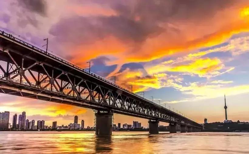 日照来回机票,7-8月份机票价格