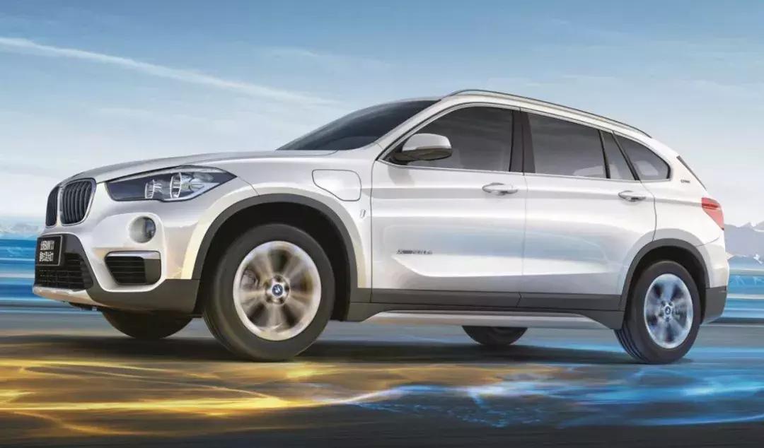 宝马f49混动电机在哪,宝马f49phev的加油口按钮