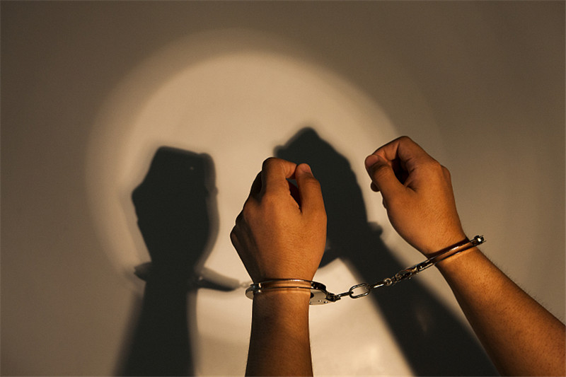 5名境外逃犯被抓捕,海外逃犯被捕