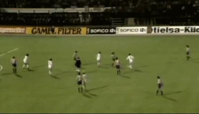 足球历史第一中锋盖德穆勒,足球记忆封神榜盖德穆勒